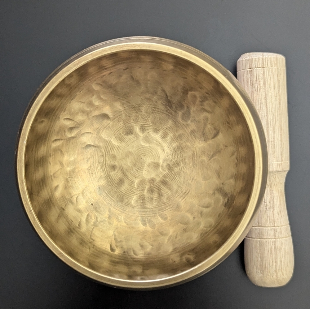 Handcrafted singing Bowl With Red Gift Box And Orange Pilow Set 8cm Nepal